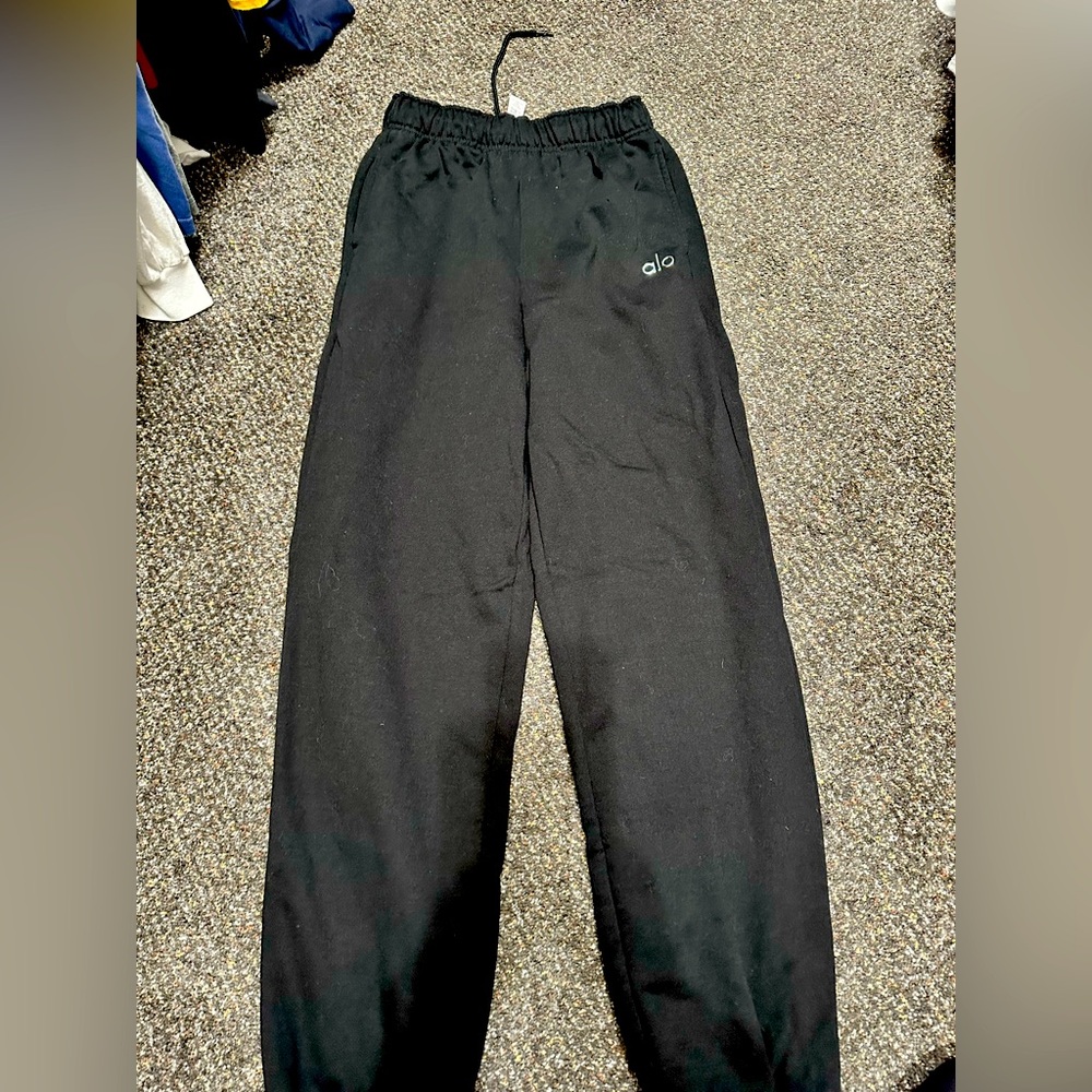 ALO Black Accolade jogger - excellent condition XS